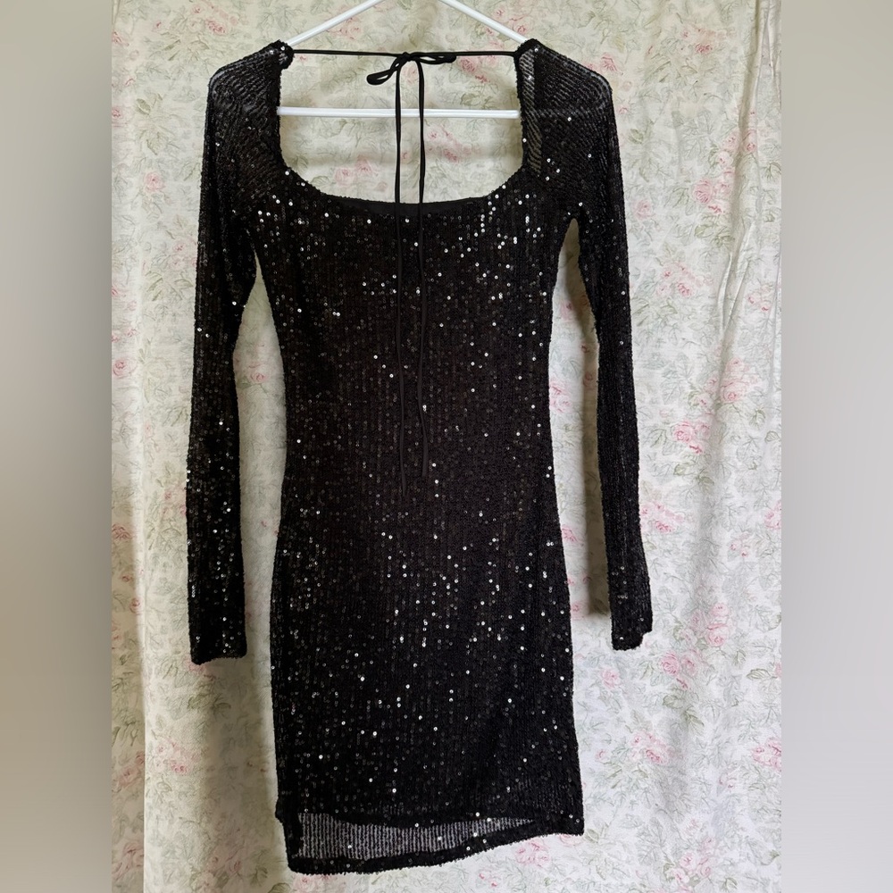 Black sequin
